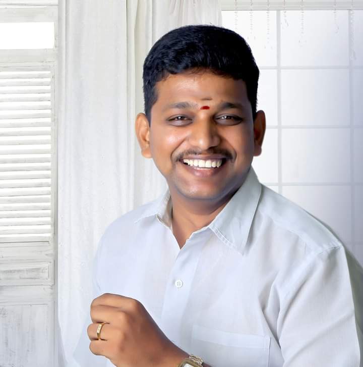 Dr. A. Angappan @ Arun Ji receiving the Netaji Subhas Chandra Bose Award for youth leadership, legal awareness, and social service in India